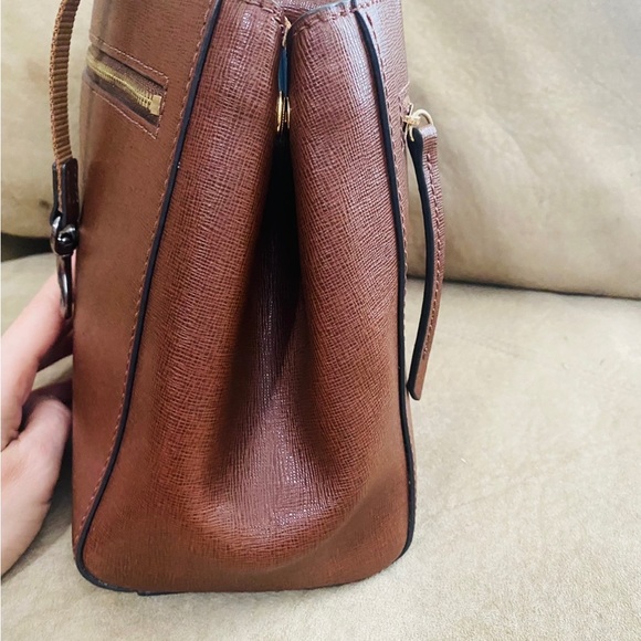 Dooney & Bourke saffiano zip satchel crossbody - Picture 4 of 15